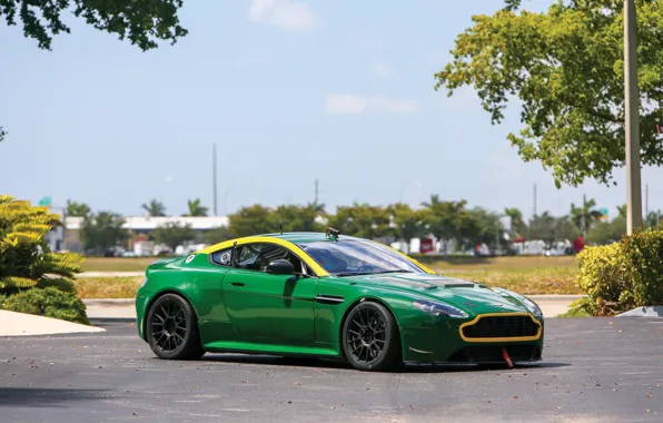 Aston Martin, Vantage, Road, Green, Race, Track, V8 Vantage, Green