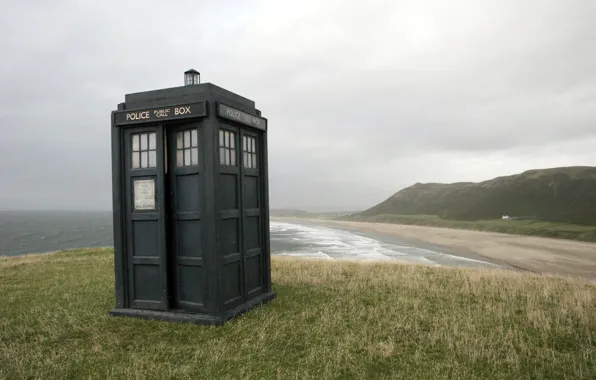 Sea, coast, police box