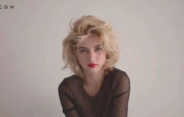 Picture woman, young, beautiful, blonde, actress, charming, Ana De Armas