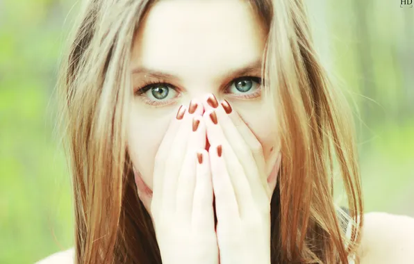 Picture eyes, girl, blonde, manicure