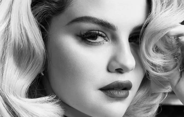 Picture girl, face, photo, lips, black and white, beautiful, Selena Gomez, It