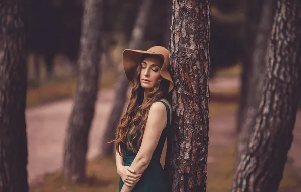 Girl, face, tree, hat, dress