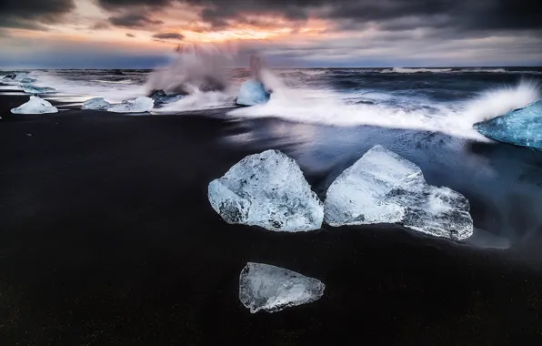 Wave, beach, ice, splash, morning, Iceland, the glacial lagoon of Jökulsárlón