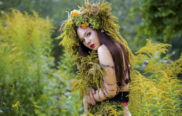 Picture summer, look, girl, nature, makeup, brunette, grass, wreath