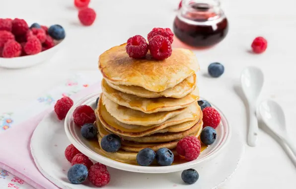 Picture berries, raspberry, blueberries, pancakes, pancake