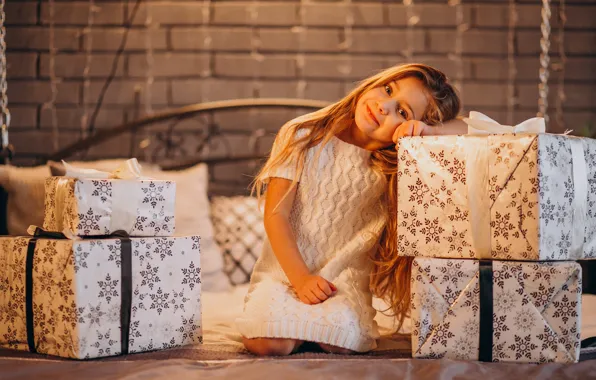 Look, light, pose, wall, white, bed, pillow, dress