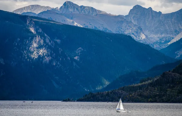 Forest, mountains, rocks, shore, boat, the slopes, tops, sailboat