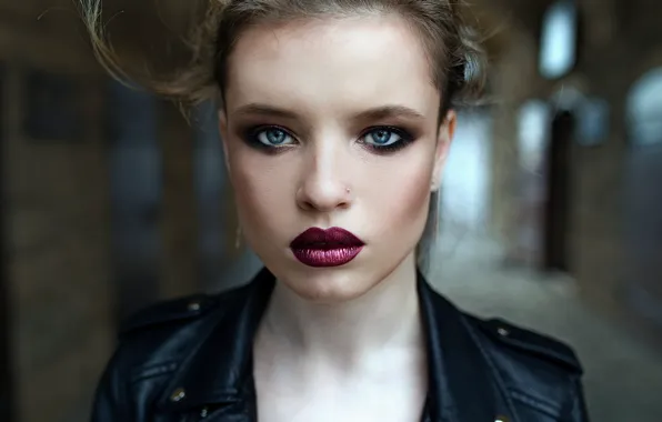 Look, makeup, lips, retouching, Moon Illusion