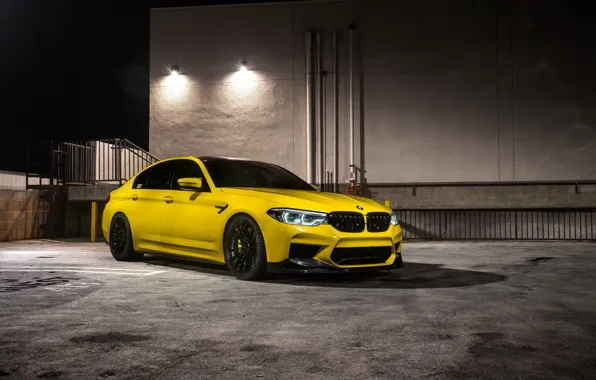 Picture Yellow, M5, F90