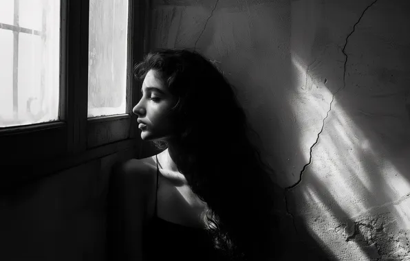 Girl, light, face, cracked, room, wall, portrait, brunette