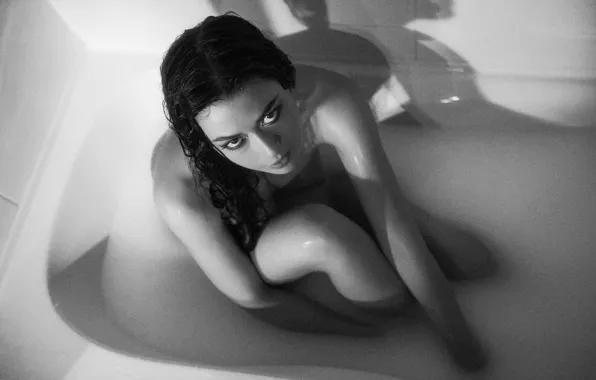 Look, brunette, bathroom, Nude, black and white, Aliyah O'Brien