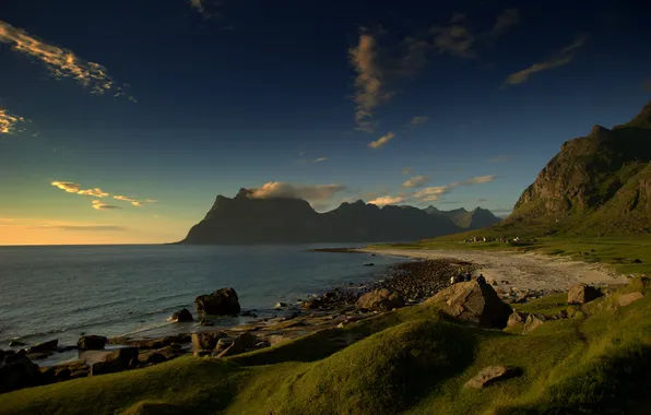 Sea, mountains, shore