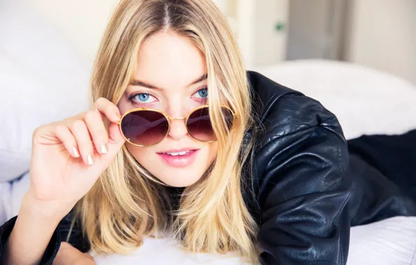 Look, pose, model, hair, makeup, glasses, hairstyle, blonde