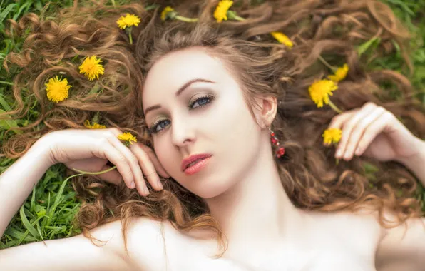 Picture look, girl, flowers, face, dandelion, hair, hands, makeup