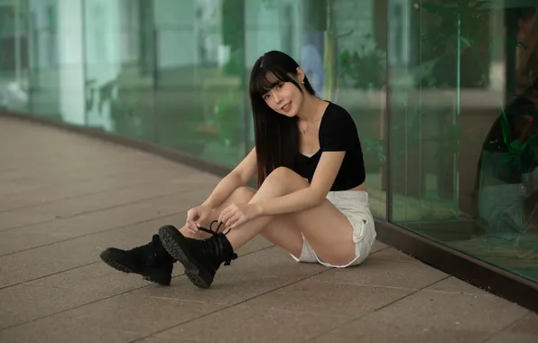 Look, pose, model, shorts, portrait, makeup, shoes, Mike