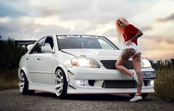 Machine, girl, pose, shorts, t-shirt, blonde, car, tattoo