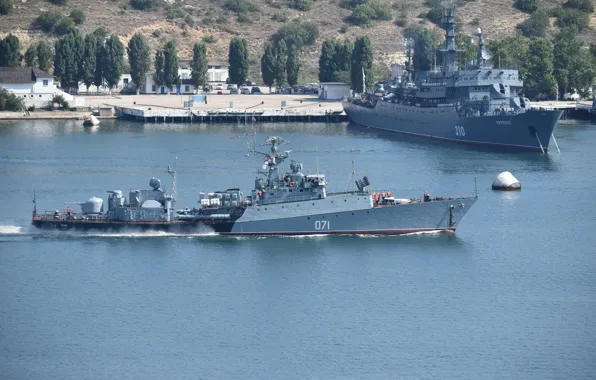 Ship, anti-submarine, small, Sevastopol, Suzdalets, cipher Albatross, author Erne