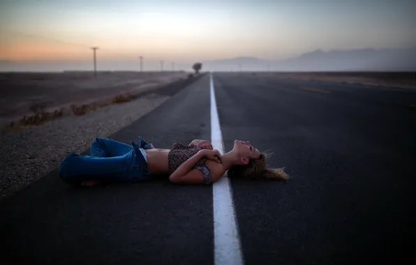 Road, girl, the situation