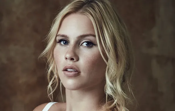 Blonde, freckles, Claire Holt, Claire Holt