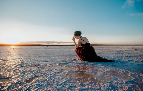 The sky, girl, the sun, light, traces, pose, lake, mood