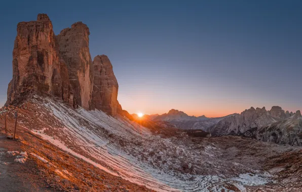 Winter, the sun, rays, snow, mountains, dawn, tops, view