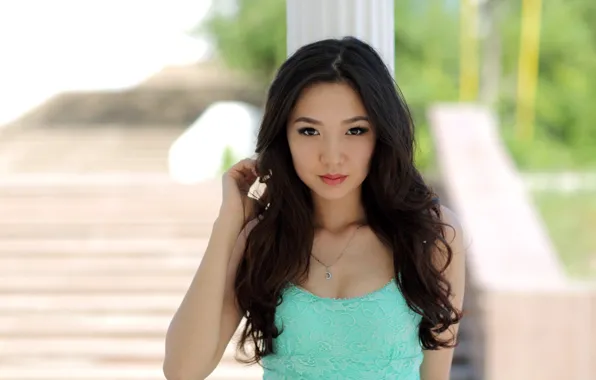 Sponge, Oriental appearance, Murat Kuzhakhmetov, Portrait of a beautiful young girl