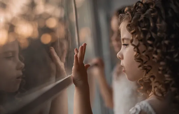 Picture reflection, window, curls, Girls, photographer Alexander Pimenov
