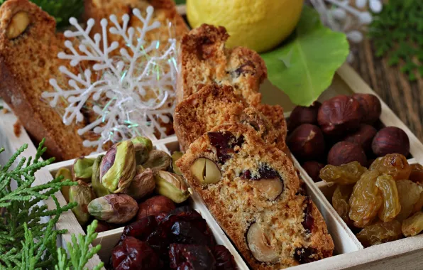Cakes, hazelnuts, raisins, pistachios, cuts, dried fruits