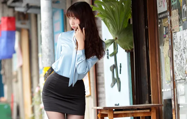 Pose, model, skirt, makeup, figure, brunette, hairstyle, blouse