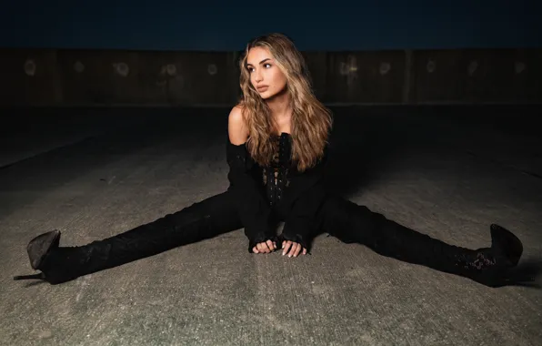 Pose, model, portrait, boots, makeup, hairstyle, beauty, sitting