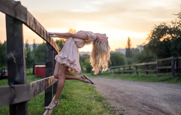 Road, girl, the fence, Natalya