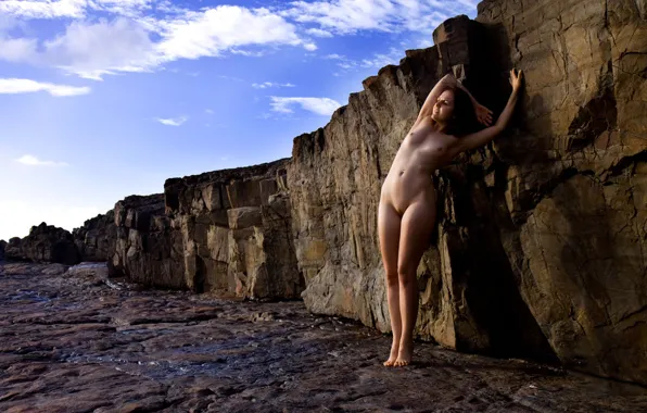 Rock, nude, brunette