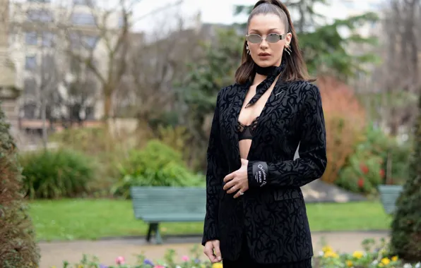 Picture street, model, figure, glasses, Bella Hadid, Bella Hadid