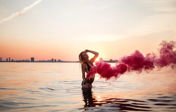 Look, water, girl, face, smoke, figure