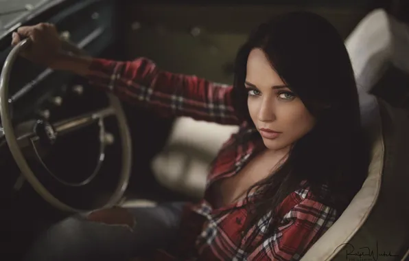 Auto, model, jeans, makeup, brunette, hairstyle, shirt, driving