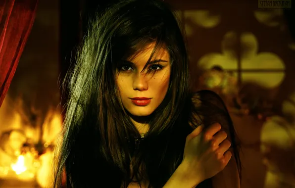 Look, pose, model, lamp, portrait, makeup, brunette, hairstyle