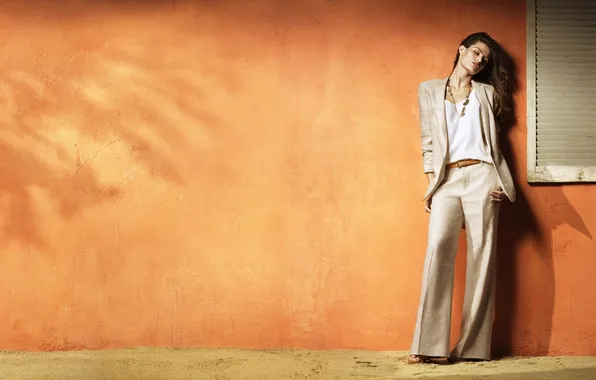 Sand, girl, wall, model, shadow, costume, beauty, Isabel Fontana
