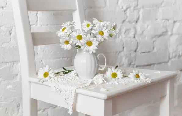 Wall, chamomile, chair, pitcher, napkin
