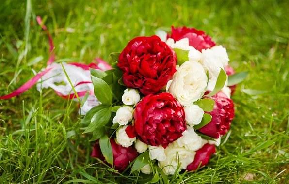 Greens, grass, flowers, glade, roses, bouquet, spring, red