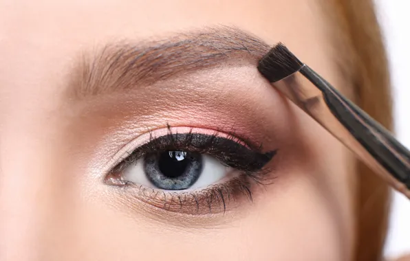 Picture eyes, blue eyes, make up