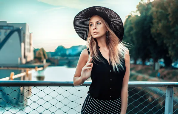 Picture the sun, pose, river, model, portrait, hat, makeup, hairstyle
