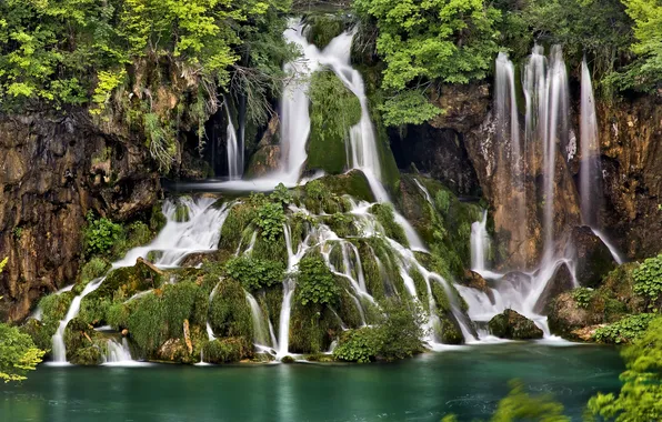 Picture forest, lake, waterfalls, Plitvice