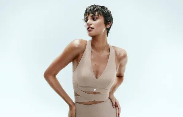 Pose, model, makeup, figure, neckline, with short hair, view, model