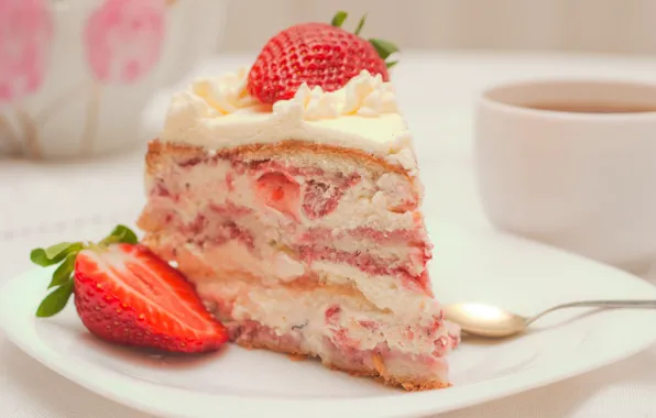 Strawberry, cake, cream