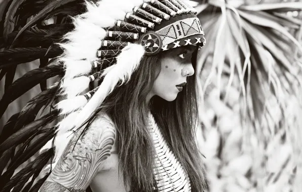 Picture girl, face, feathers, paint, headdress