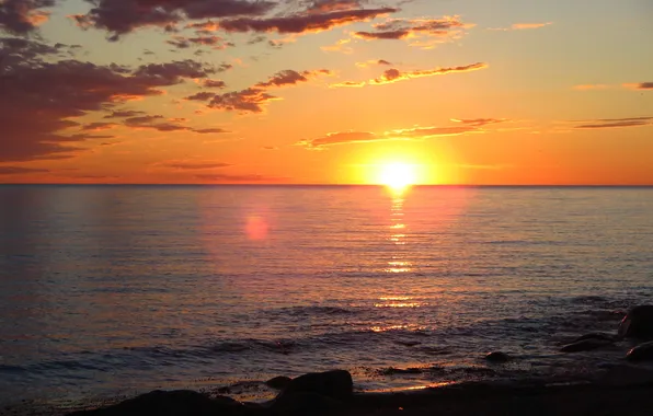 Sea, the sun, sunset