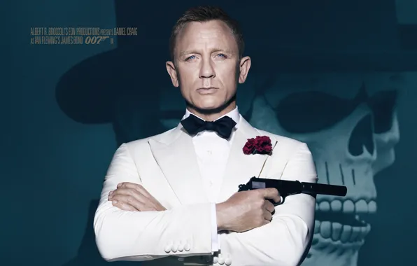 Picture gun, background, skull, hat, agent, in white, James Bond, Daniel Craig