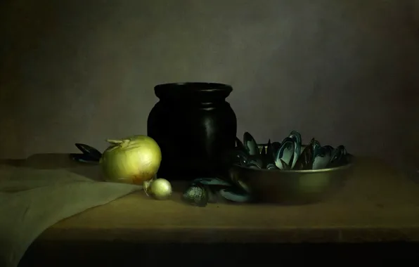 Table, texture, bow, pot, shell, mussels