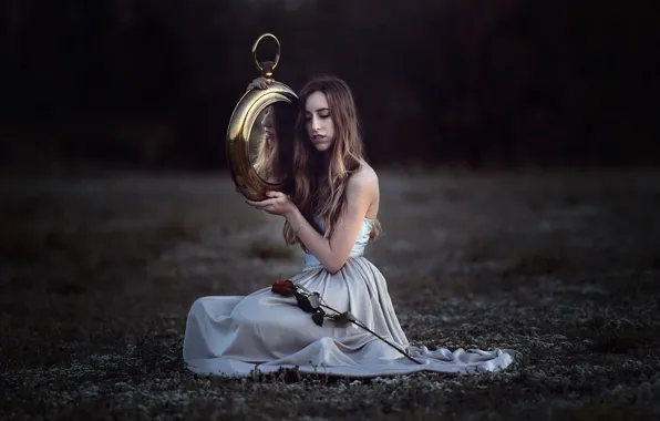 Girl, mirror, Sofia