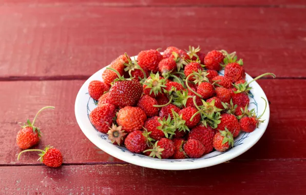 Picture berries, background, strawberries, plate